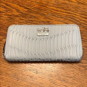 Coach gathered leather accordion zip wallet